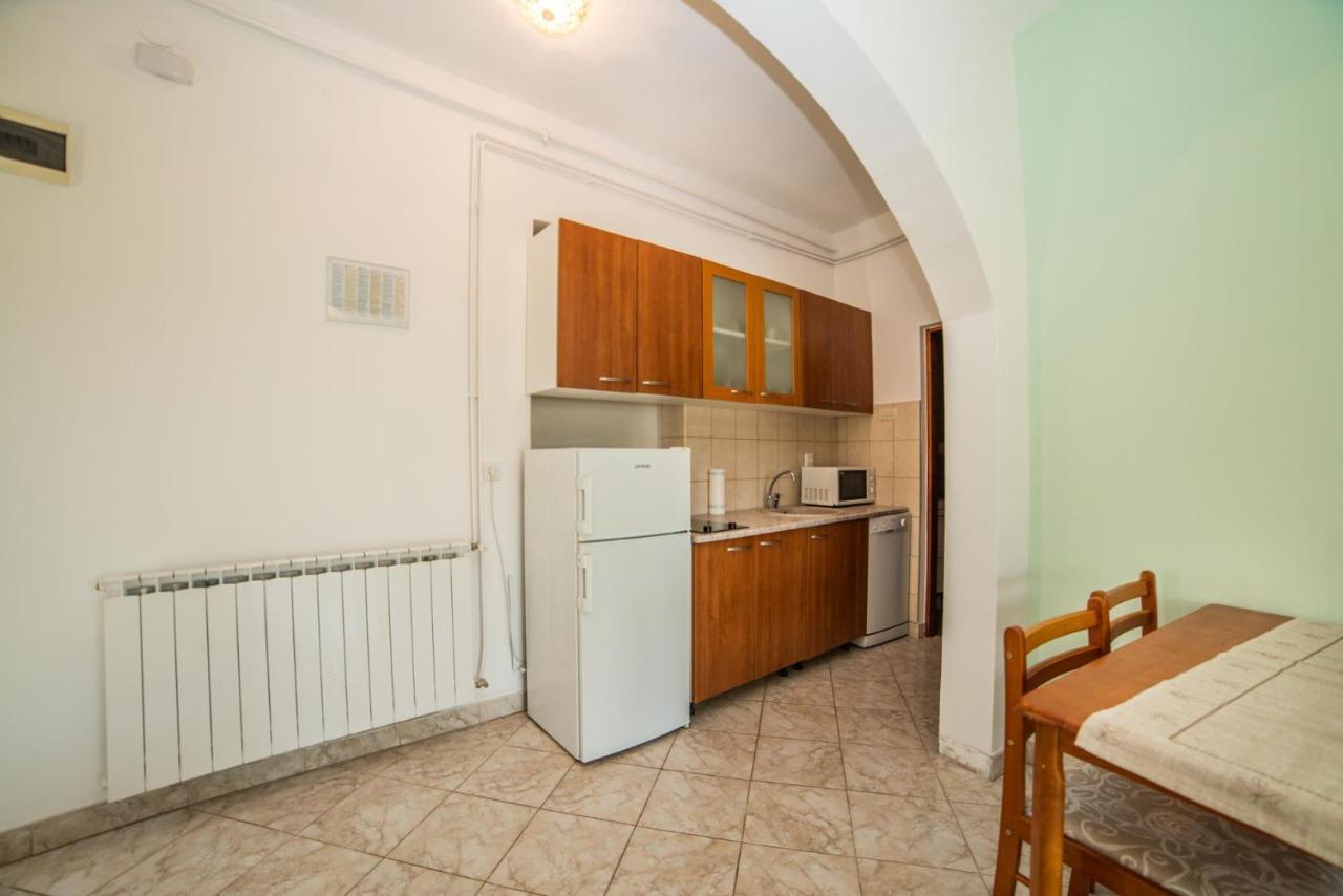 Apartments Durda Fažana Esterno foto